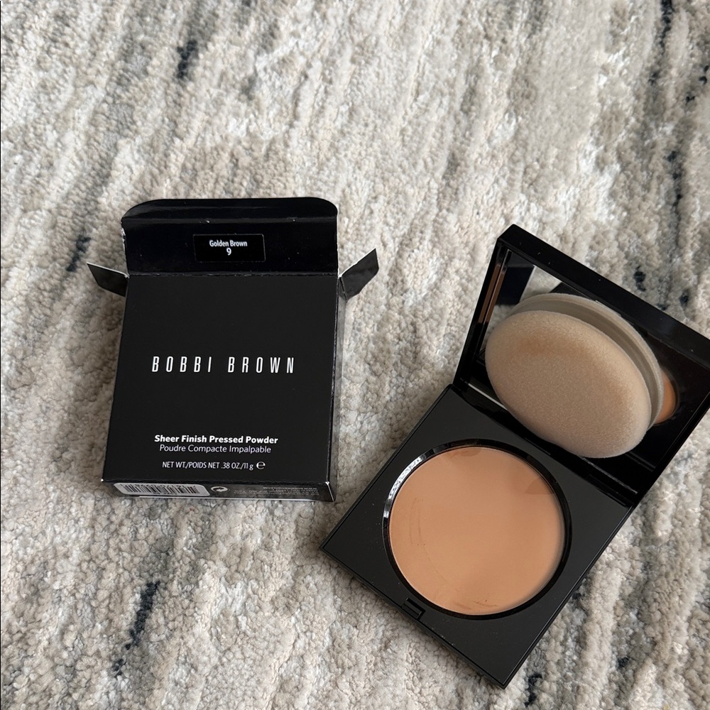 Bobbi Brown Sheer Finish Pressed Powder Golden Brown 9